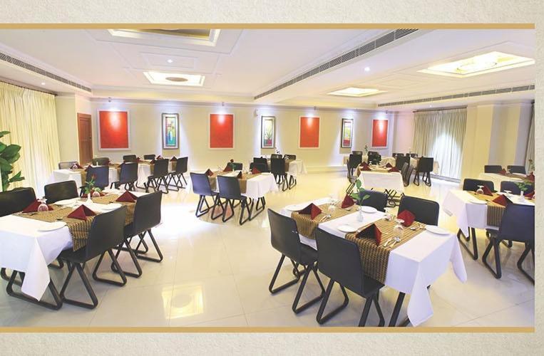 Ambalakkara Regency Hotell Kottārakara Exteriör bild