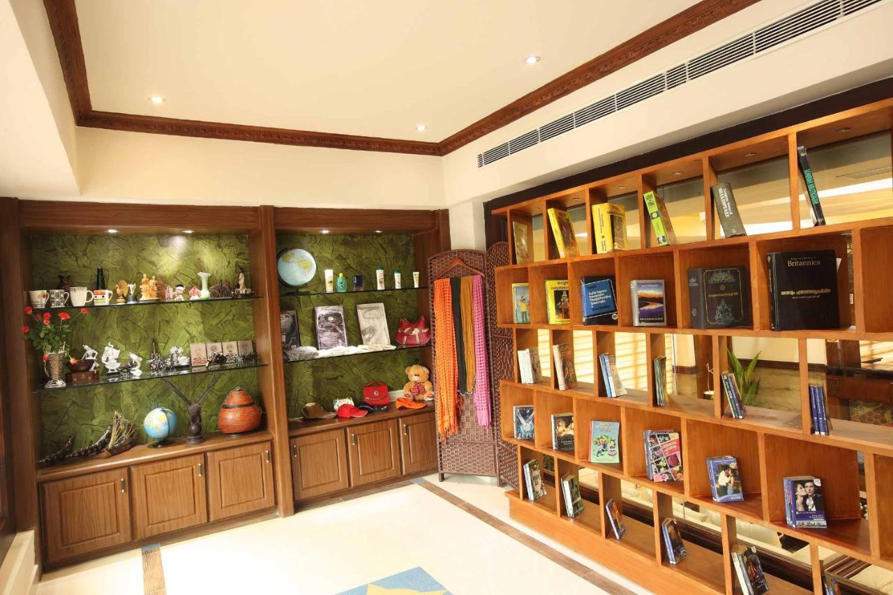 Ambalakkara Regency Hotell Kottārakara Exteriör bild